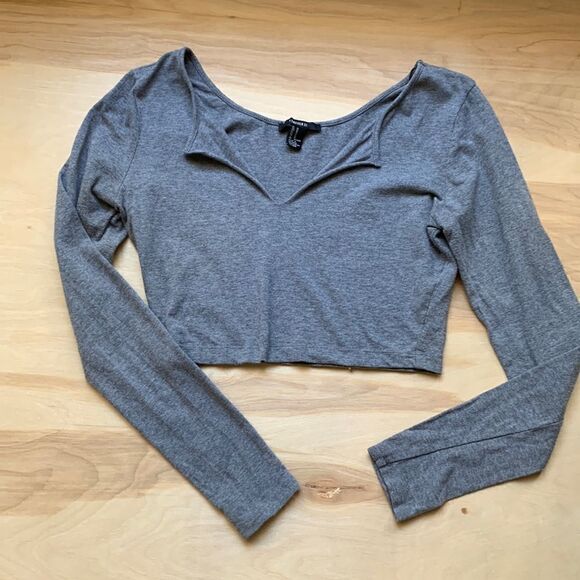 Forever 21 Gray Crop Top - Picture 1 of 6